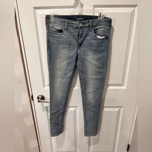🟣American Eagle Outfitters Light Blue Skinny Jeans
